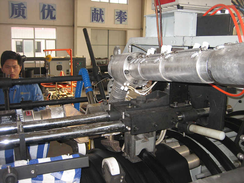 Les avantages fonctionnels des tuyaux en acier composite