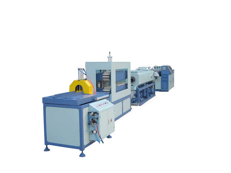 Ligne d'extrusion de tuyaux en carbone