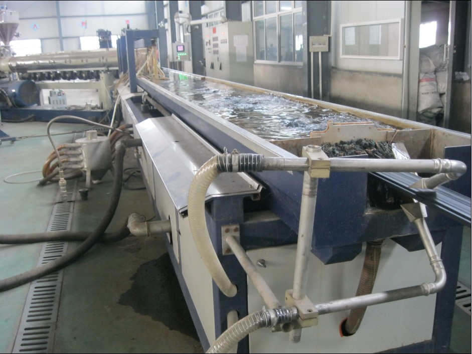 Machine de tuyaux d'enroulement composite à double mur plat
