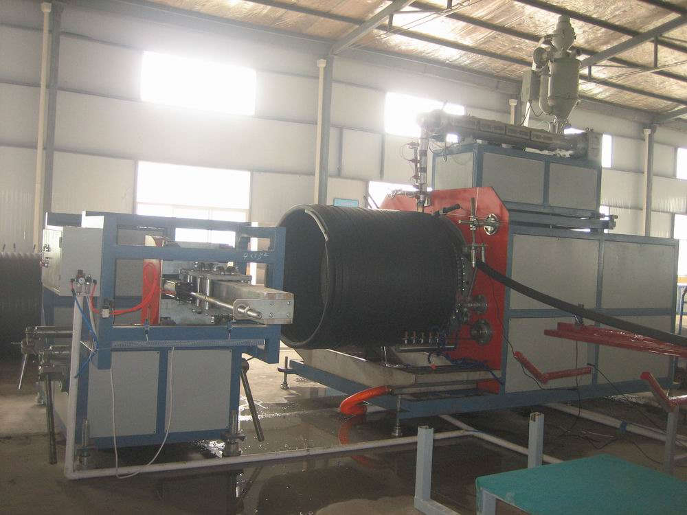 Machines de fabrication de tuyaux d'enroulement en PEHD