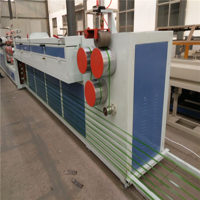L'extrudeuse à bande d'emballage PET