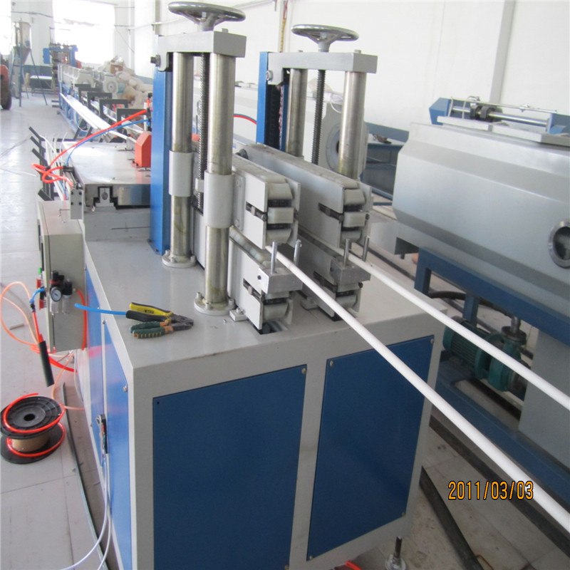 Ligne de production de tuyaux Upvc